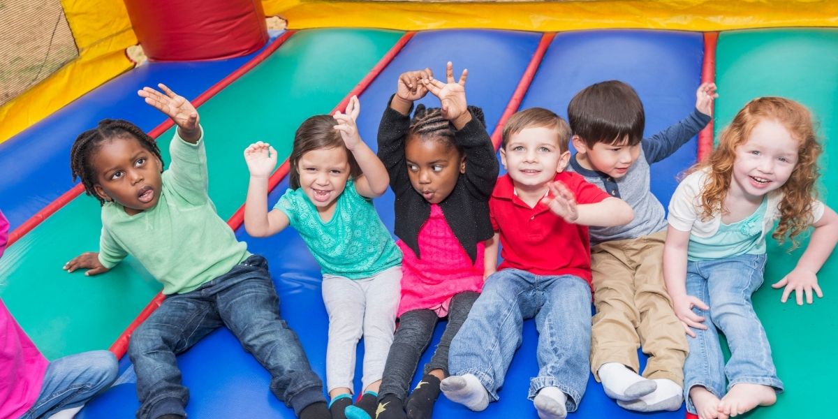 Indoor Bounce House Parties: Beating Minnesota’s Cold Weather Blues